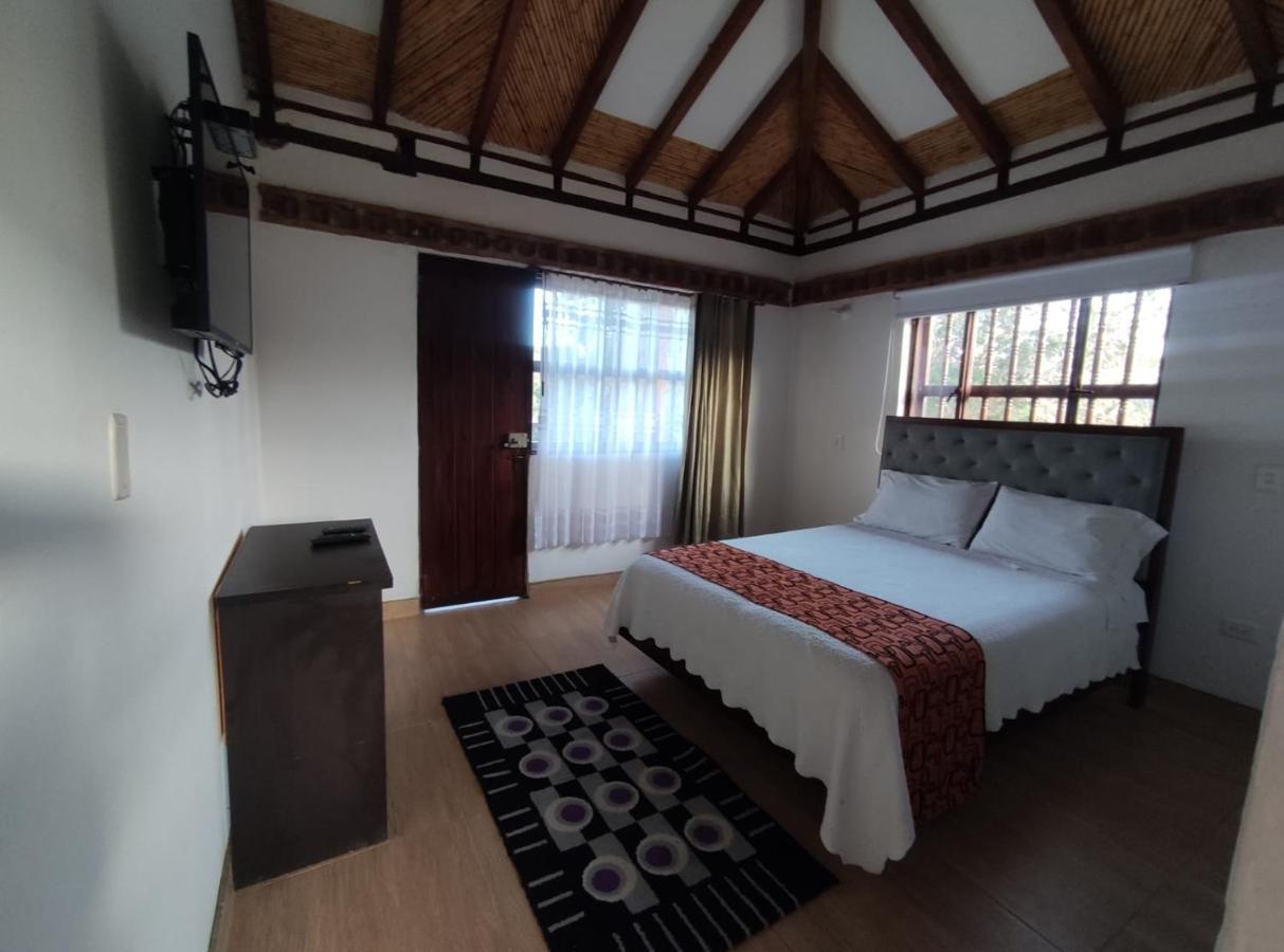 Artemisa Hotel Санта-София Экстерьер фото