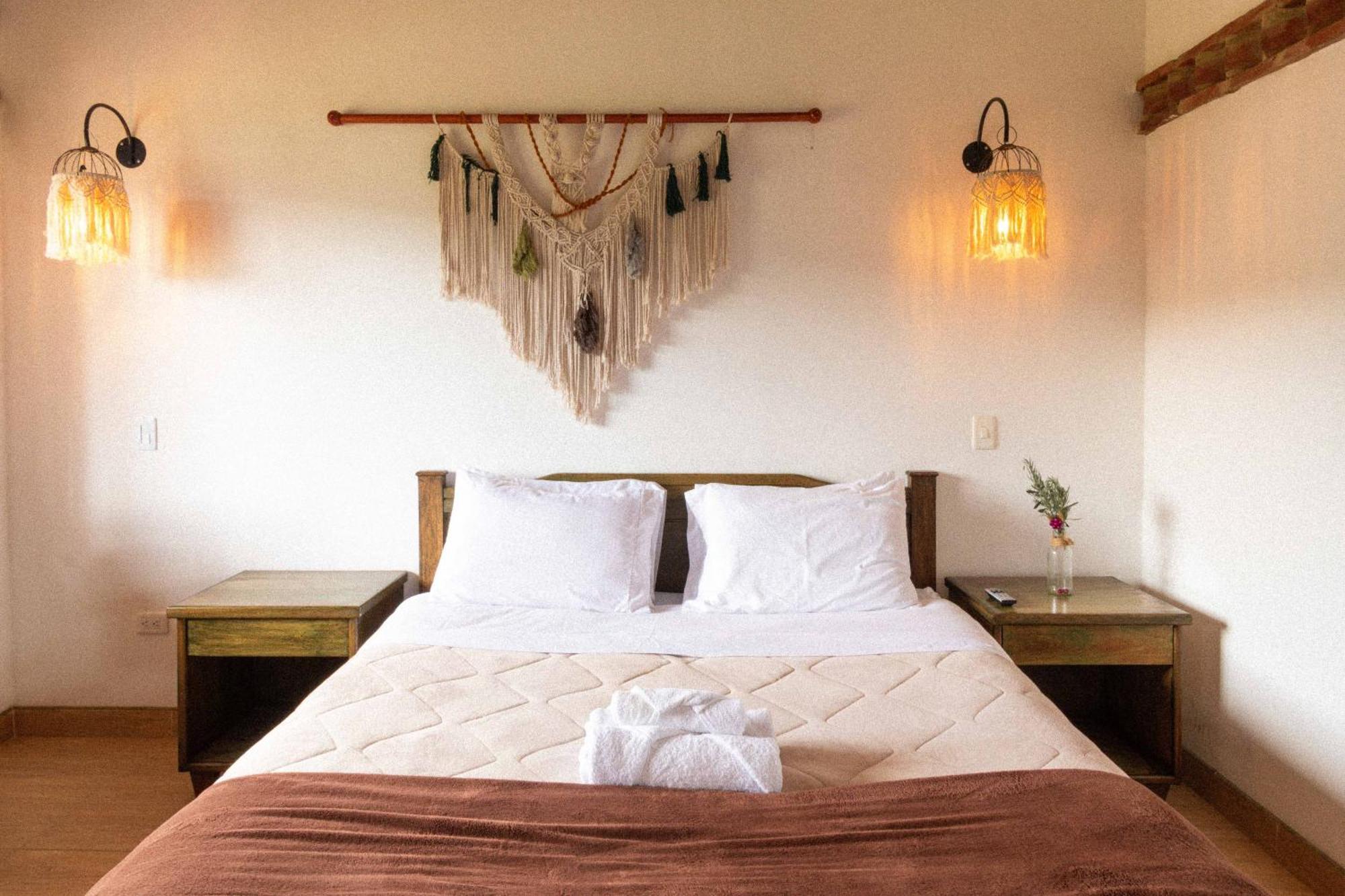 Artemisa Hotel Санта-София Экстерьер фото