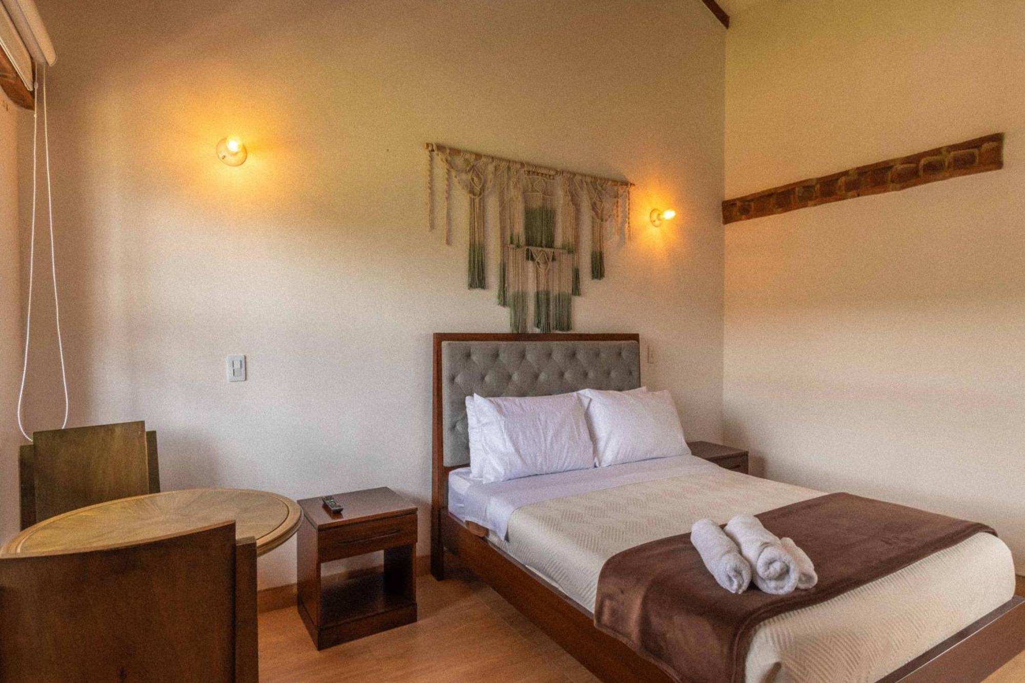 Artemisa Hotel Санта-София Номер фото